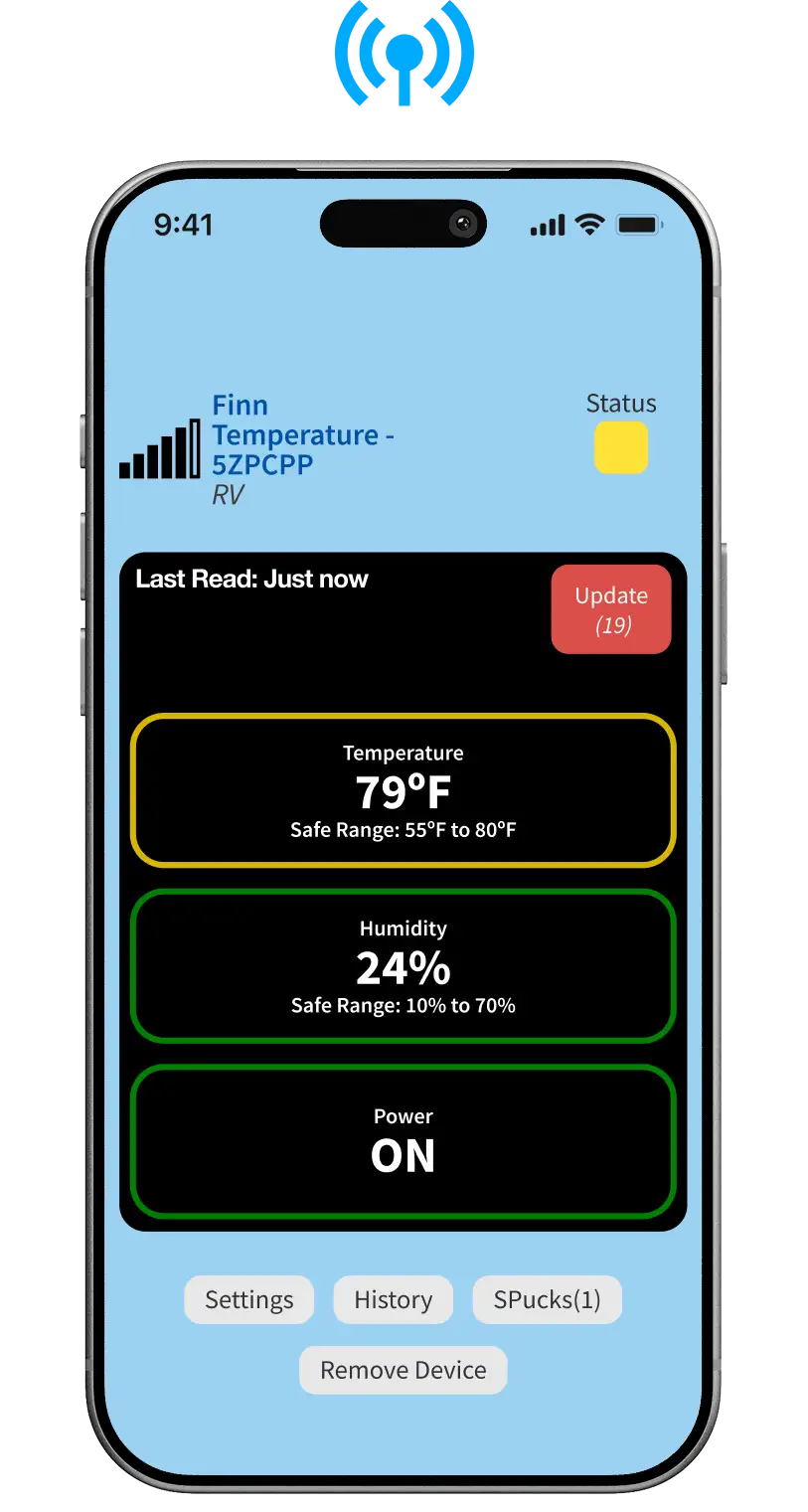 MarCELL mobile app dashboard showing temperature alert, humidity level and power status on smartphone.